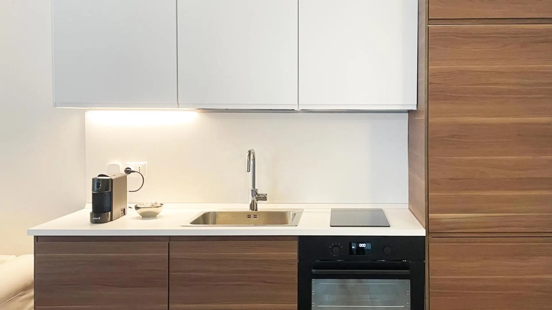 Cozy And Quiet Apartment In Isola District Milano