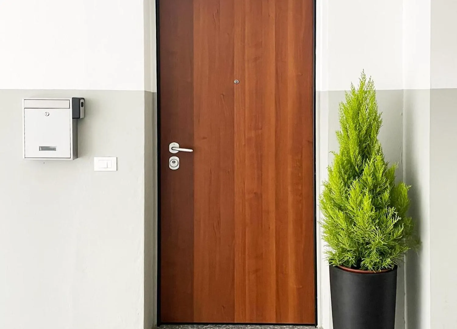 Cozy And Quiet Apartment In Isola District Milano