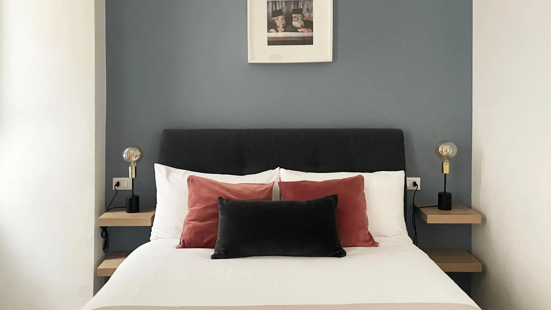 Cozy And Quiet Apartment In Isola District Milano